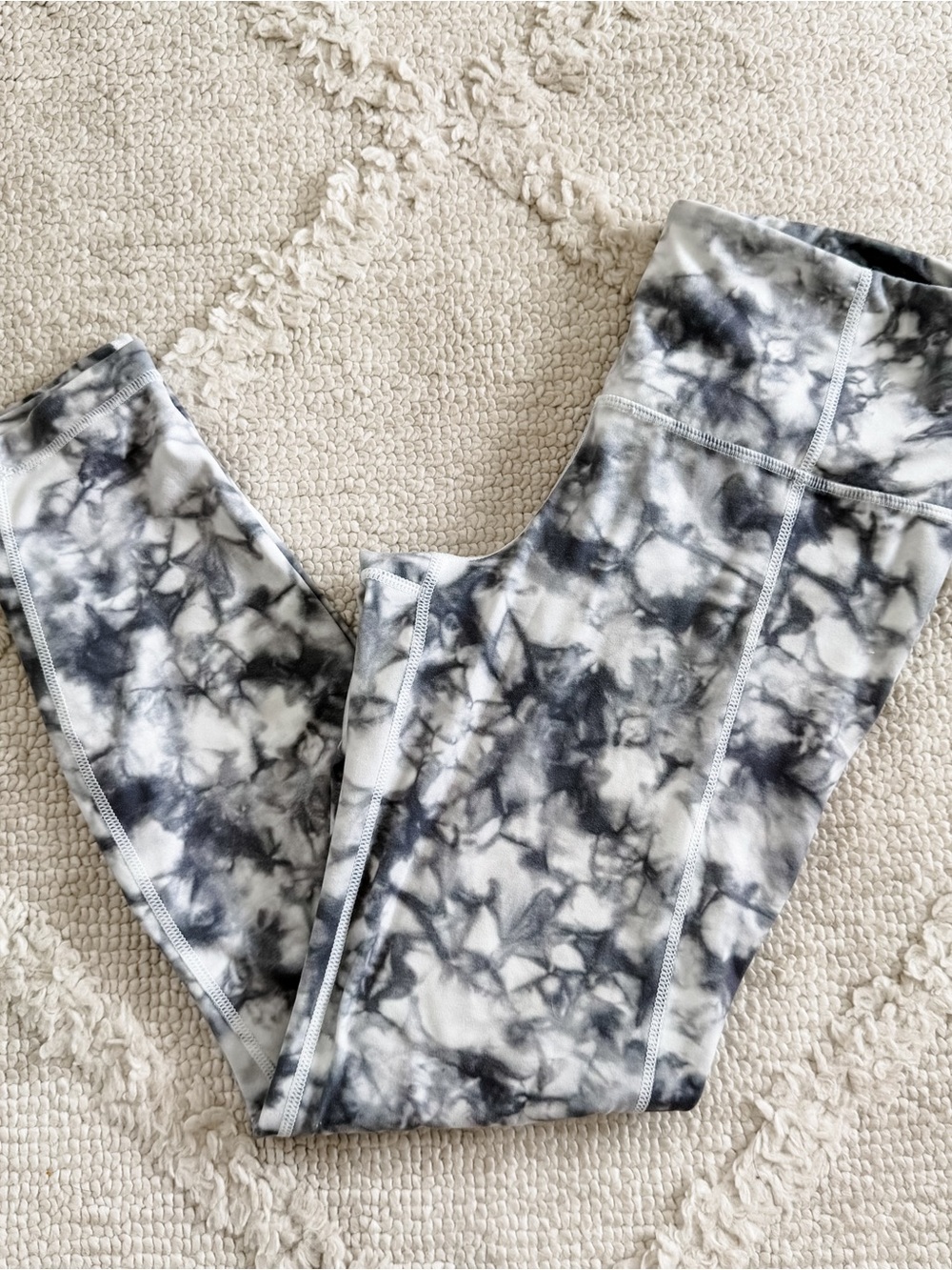 Athleta Marble Tie-Dye Leggings - Black & White